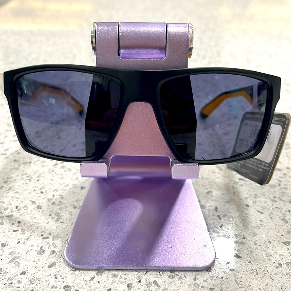 NWT BODY GLOVE SPORT MENS SUNGLASSES BLACK & YELLOW NON-SLIP FIT SMOKE LENSES